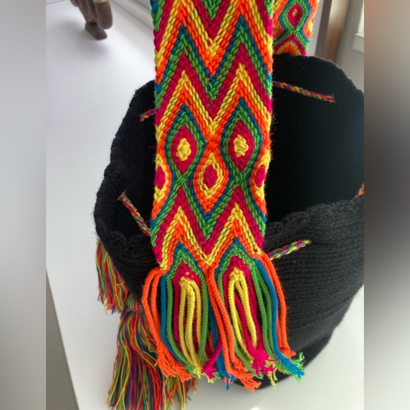 🎁 NEW Wayuu Handmade Mochila Bag Crossbody Made in Colombia - Picture 5 of 8